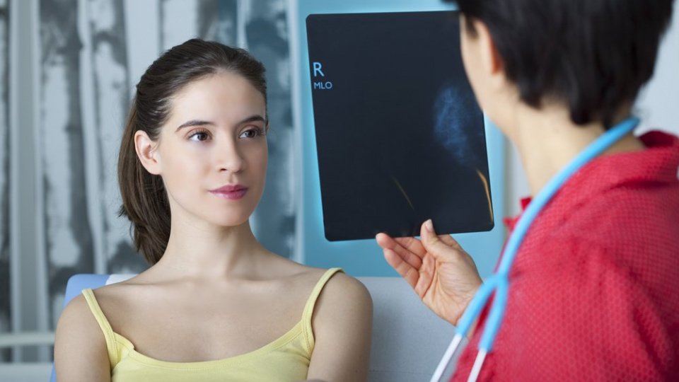 Что лечит врач-маммолог или что нужно знать женщинам о собственном здоровье