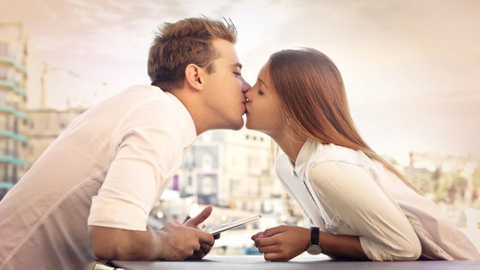 Неожиданные факты о поцелуях