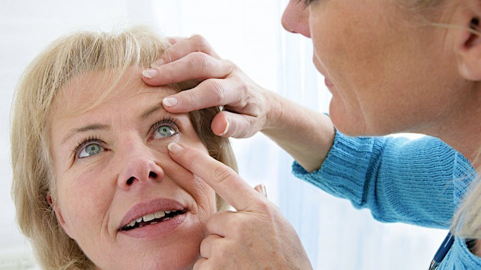 Вирусные инфекции глаз: лечение воспаления