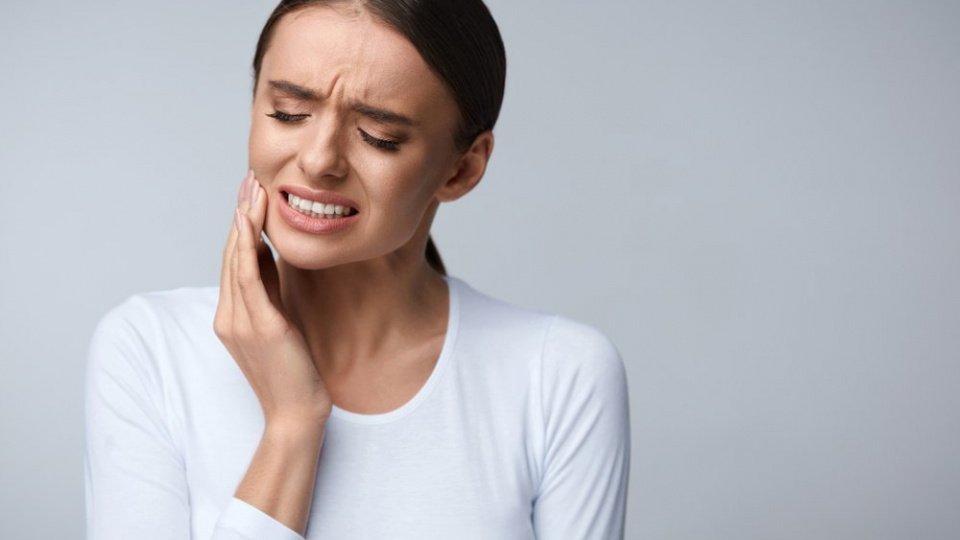 Невралгия, киста зуба и другие причины ошибочного удаления зубов