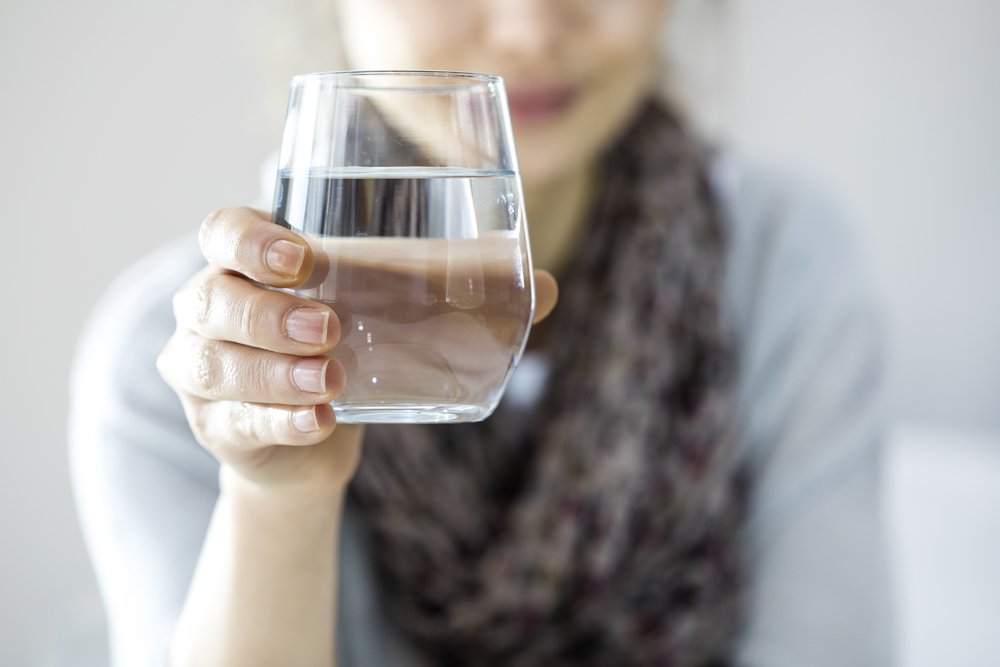 Водород в воде и в виде газа