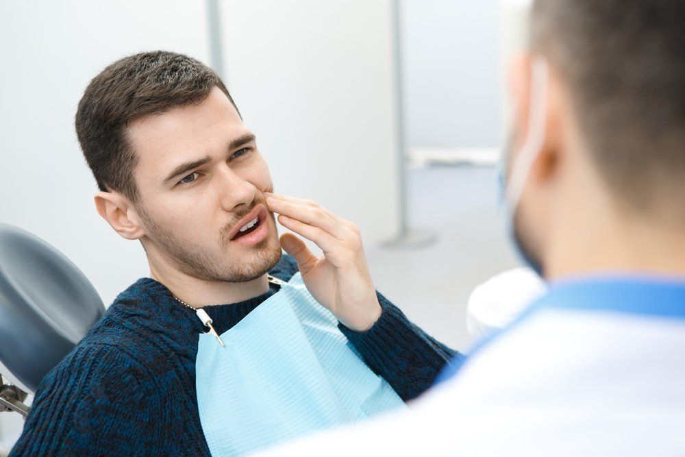Зуд в деснах: причины, когда нужно к стоматологу?
