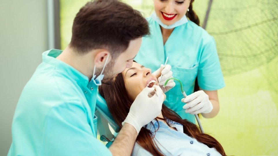 Зубной врач, стоматолог, дантист: есть ли разница?
