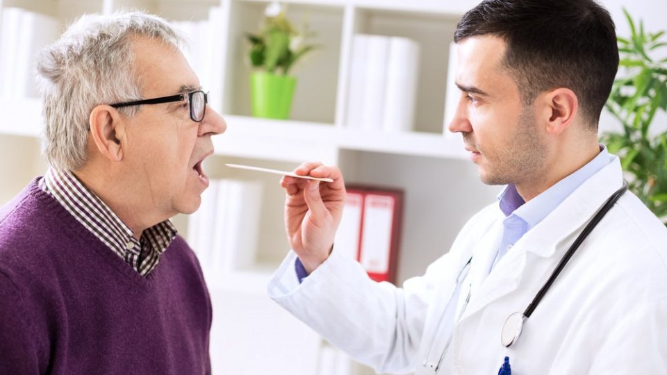 Стафилококк в горле: болезни и их лечение